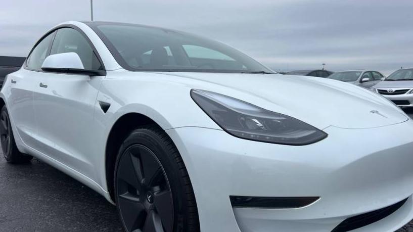 TESLA MODEL 3 2023 5YJ3E1EA1PF618588 image